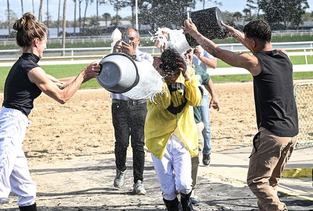 LONG WAIT PAYS OFF FOR JOCKEY KLEINER MEJIAS, WHO RIDES FIRST U.S. WINNER