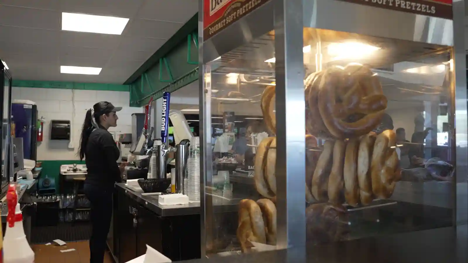employee-food-stand